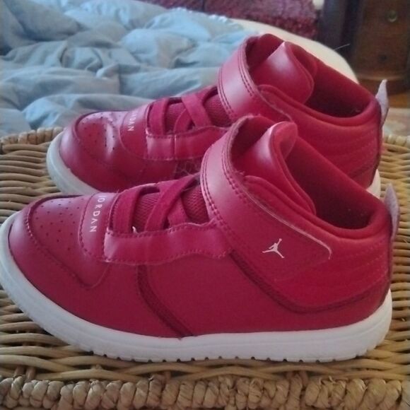 Jordans    - Picture 1 of 7